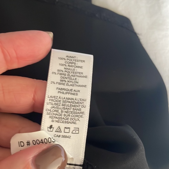 Express Sleeveless Top - Picture 6 of 6